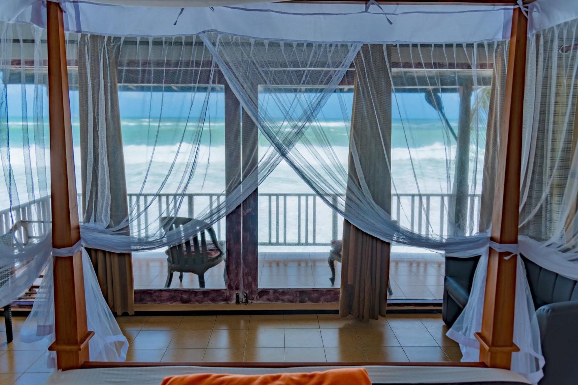 Amor Beach Unawatuna Exterior photo